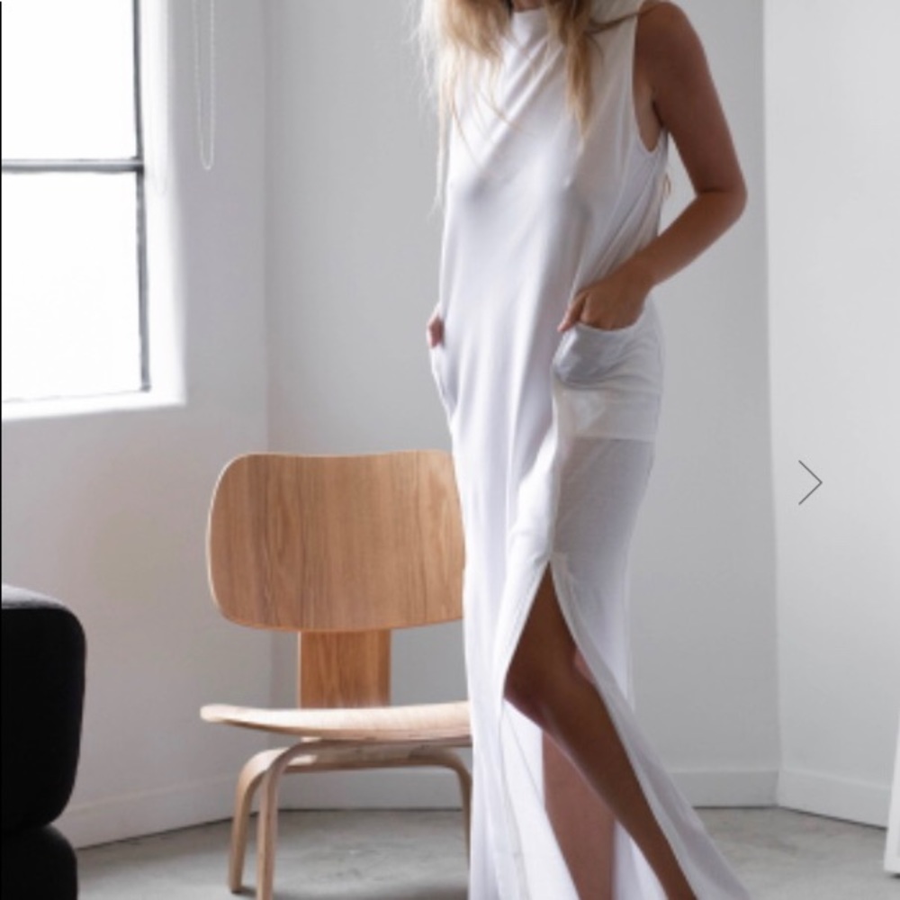 Lunya white cool paneled nightgown
